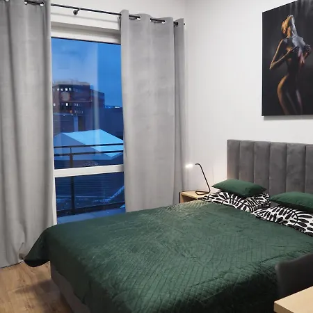 Mercy A 12 Apartment *
