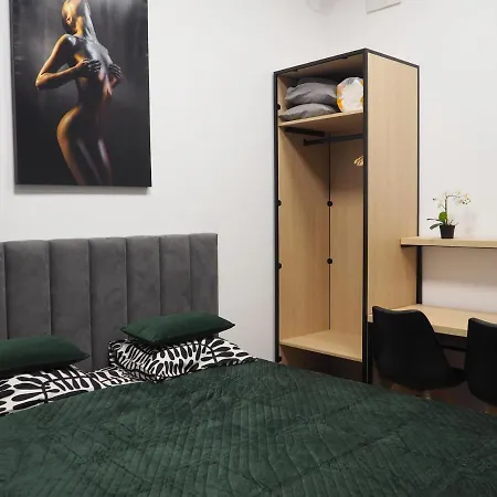 Apartament Mercy A 12 *